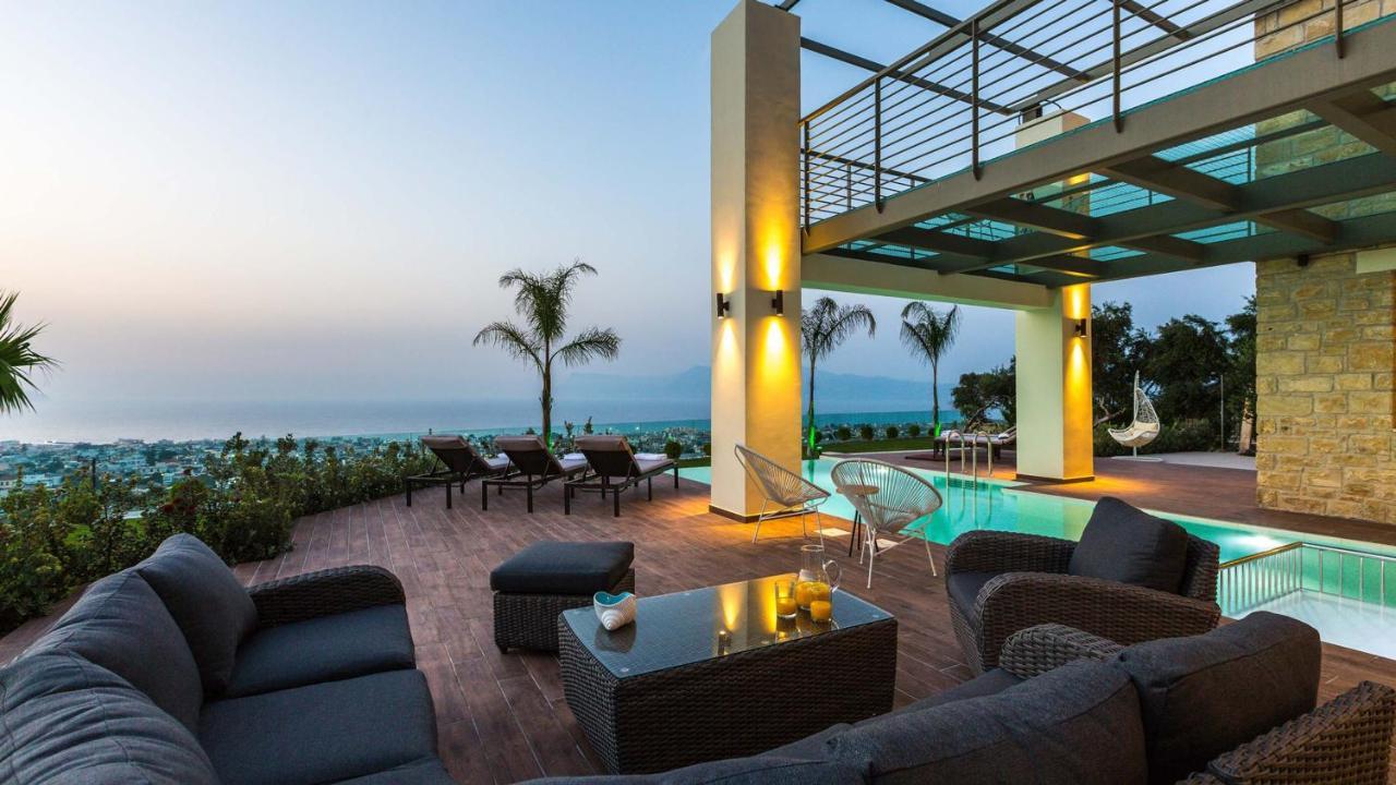 Villa Emilia I Luxury, Amazing Seaview, Next To The Town Kíssamos Exterior foto