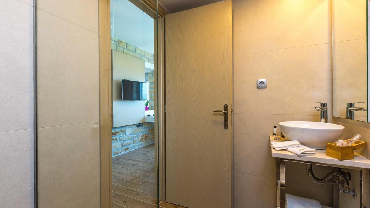 Villa Emilia I Luxury, Amazing Seaview, Next To The Town Kíssamos Exterior foto